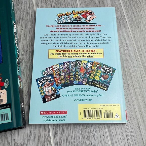 Captain Underpants Comic Collectible Books by Dav Pilkey Set of 3 - Picture 8 of 10